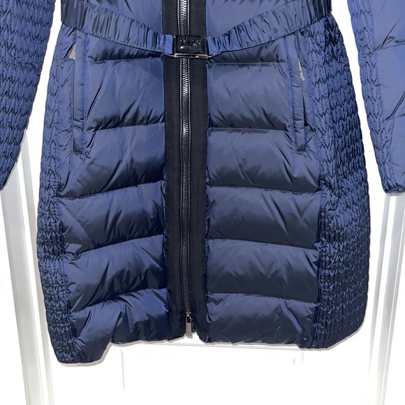 NWT DVF Jackie Iridescent Down Coat with Fox Fur -
100% Bloomingdale's Exclusive - Picture 5 of 12